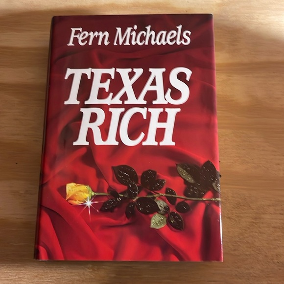 📚2/$14; 3/$16; 4/$18; 5/$20 ADD $2 for any additional books! ENJOY📚📚📚 - Picture 1 of 7